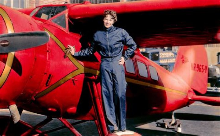 The Truth Of Amelia Earhart's Sister Grace ·